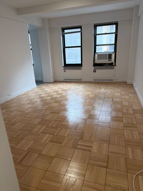 Straight studio – photo 1