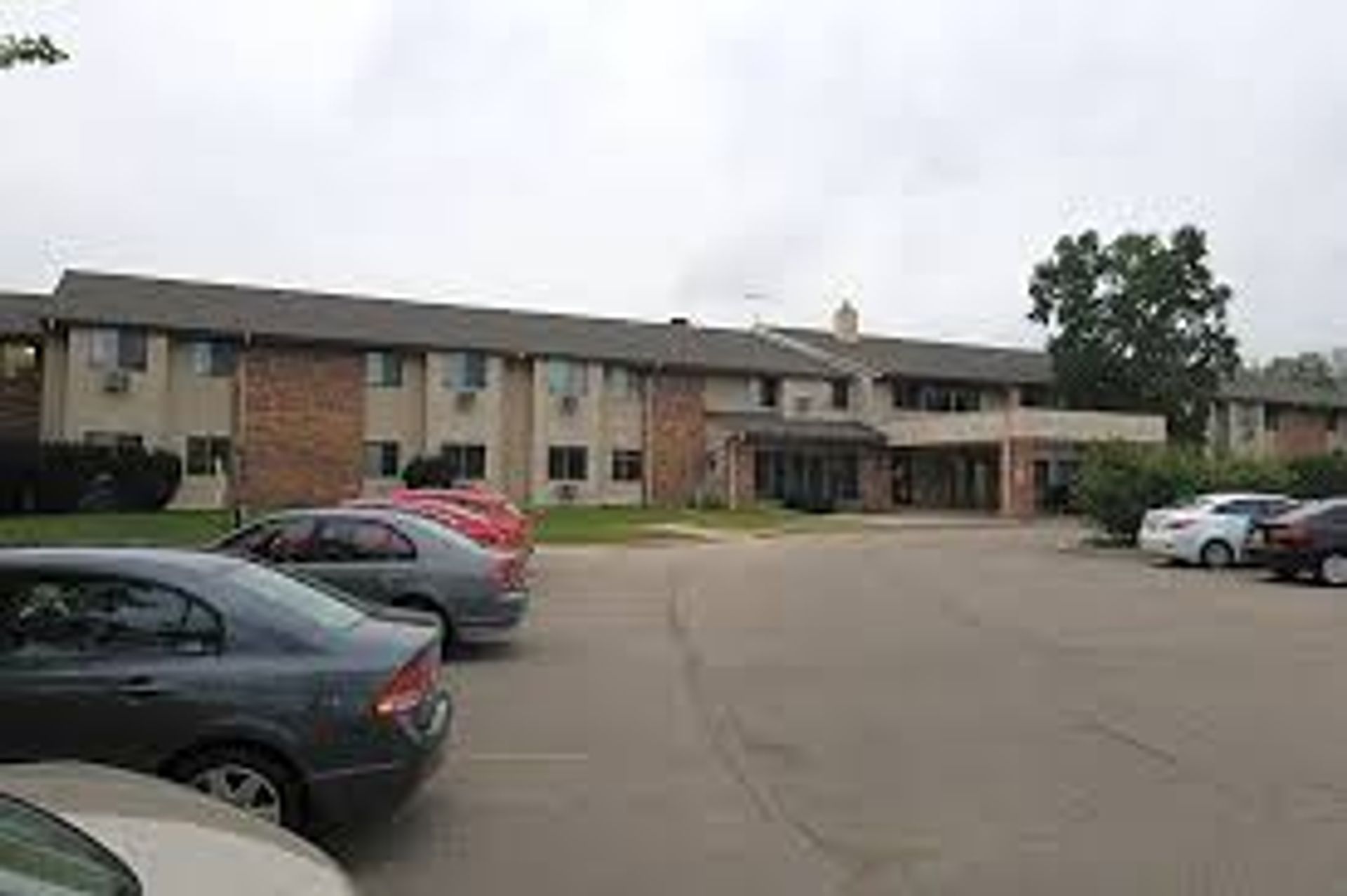 Germantown Apartment: N114 W16045 Sylvan Circle