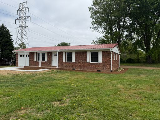 Fantastic Flat Rock Three Bedroom!