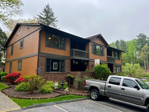 Fantastic 2 Bedroom in Amazing Location! – photo 1