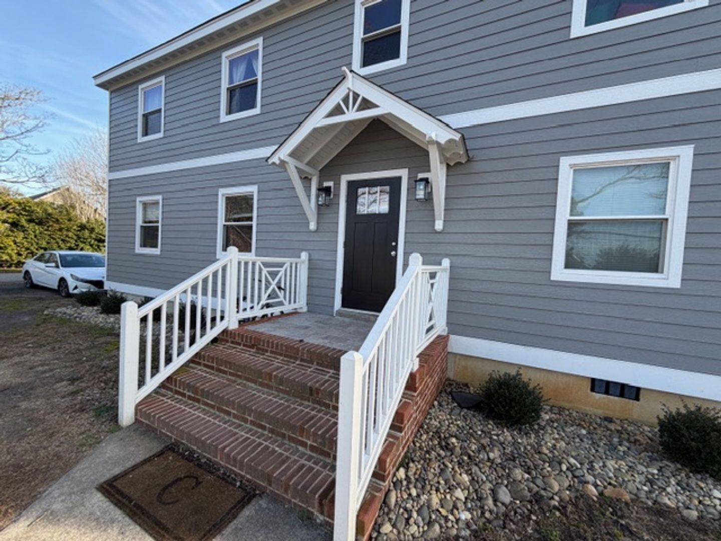 Manteo Apartment: 500 Devon Street