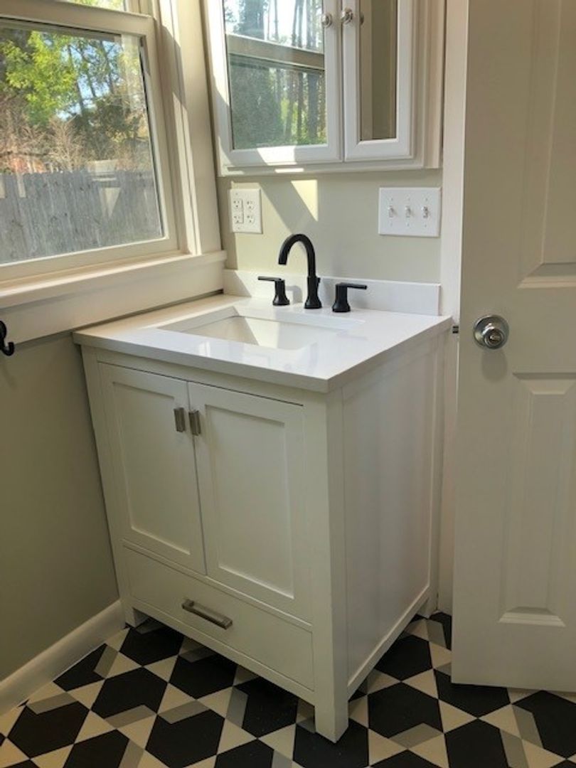 Manteo House: 107 B Etheridge Road