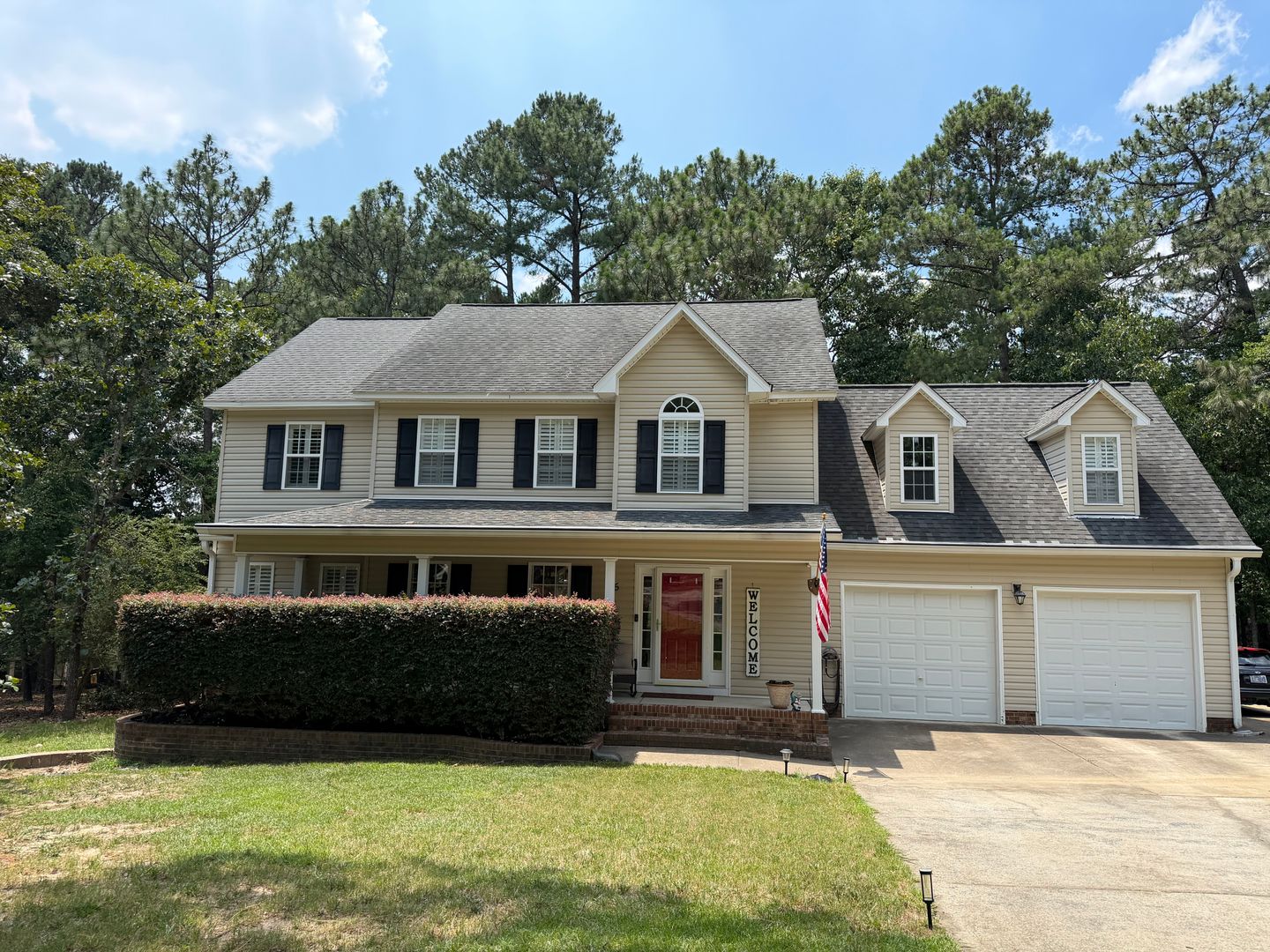 Sanford House: 35 Woodbury Ln