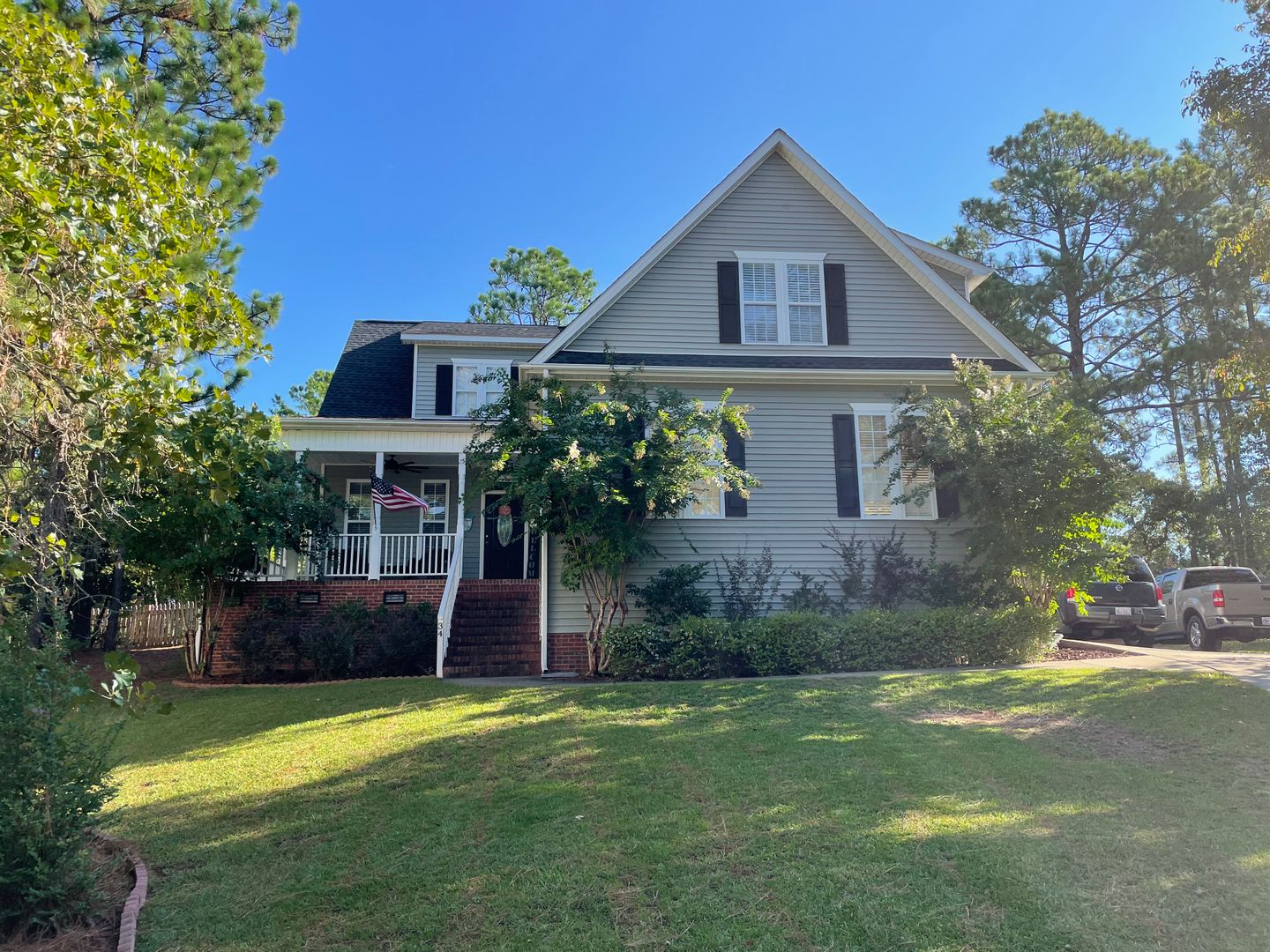 Sanford House: 34 Woodbury Lane
