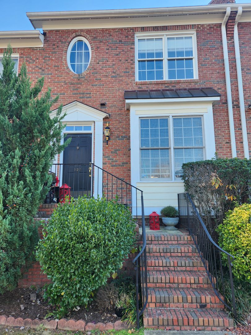 Chapel Hill Townhome: 527 Copperline Drive