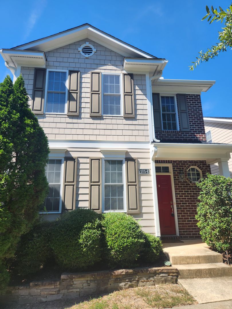Carrboro House: 105 Jones Ferry Rd