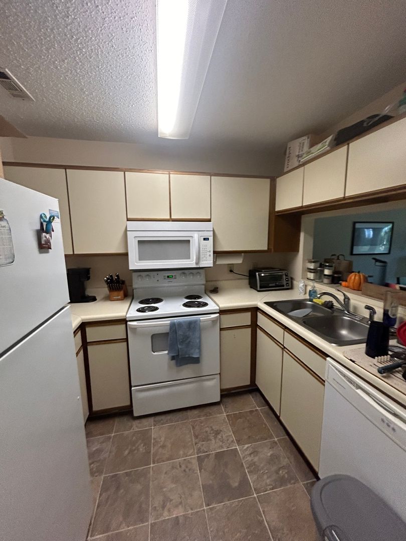 Chapel Hill House: 702 MLK Jr Blvd #C-3