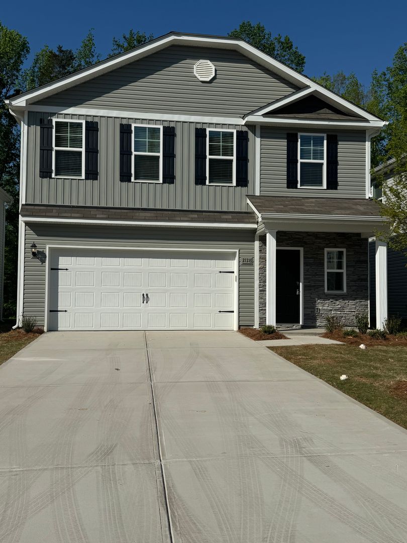 Charlotte House: 2128 Clapham Ct