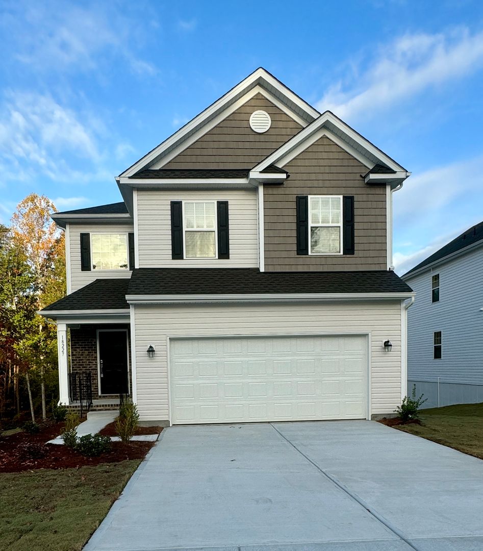 Charlotte House: 18227 Stark Way(Brightwater)