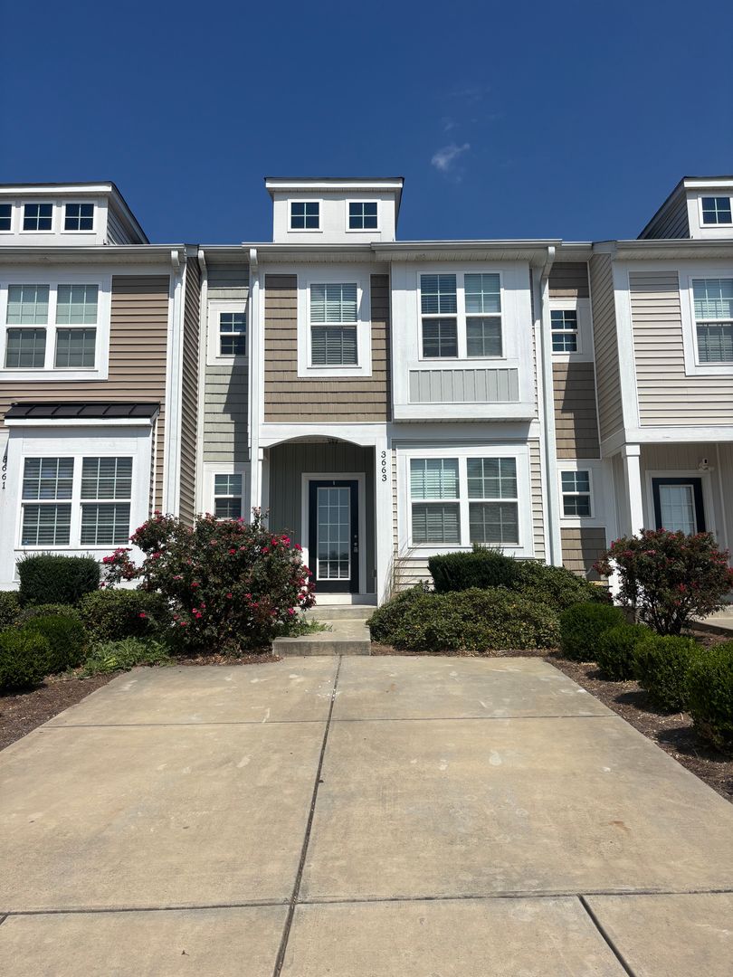 Concord Townhome: 3663 Ascott Commons Ln SW(Settlers Landing)
