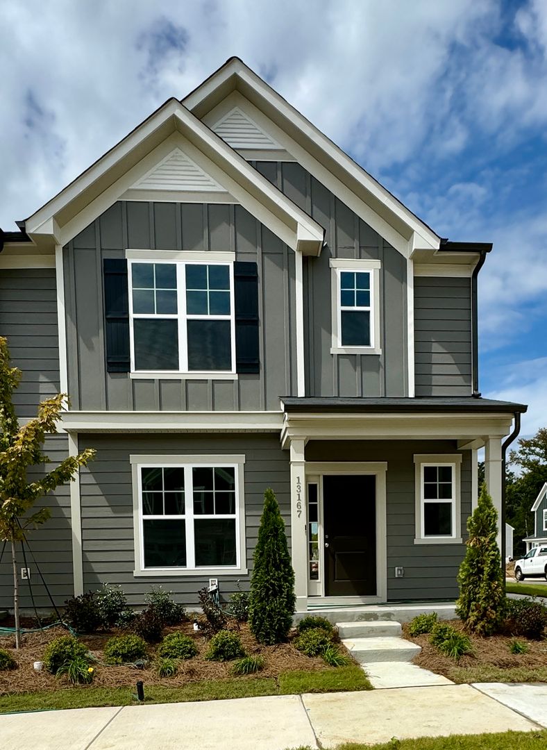 Charlotte Townhome: 13167 Rover St (Pringle Towns)