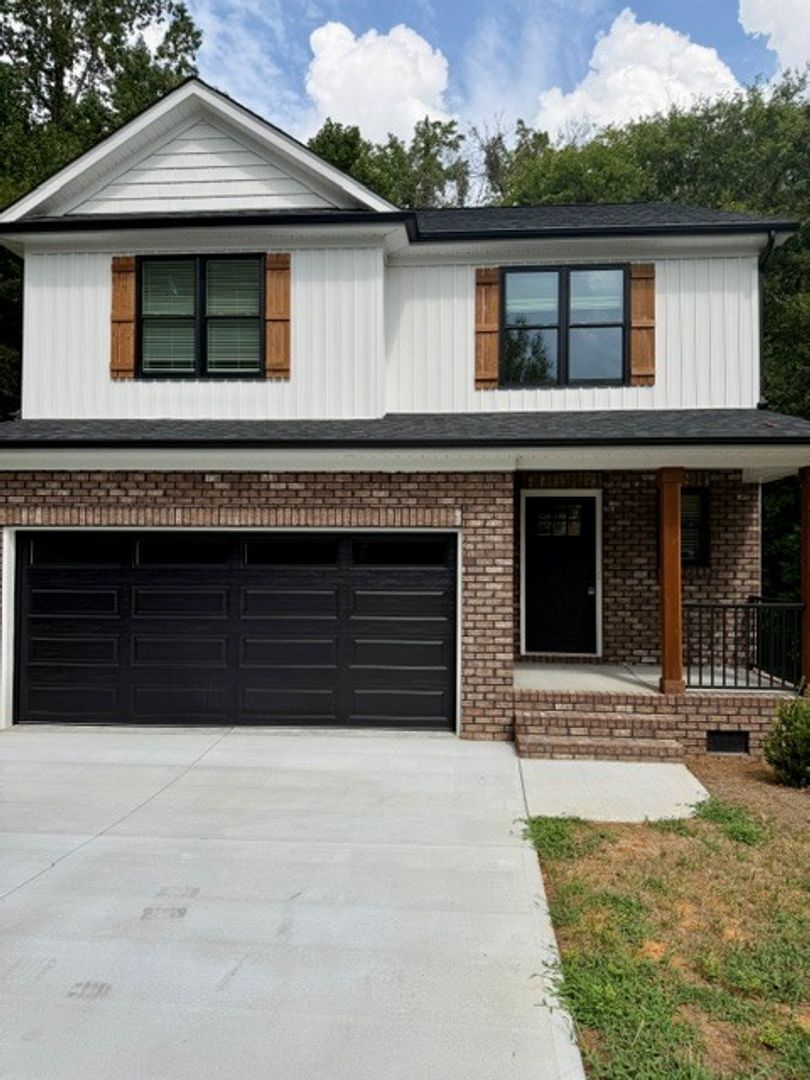 Kannapolis House: 1211 Brecken Court