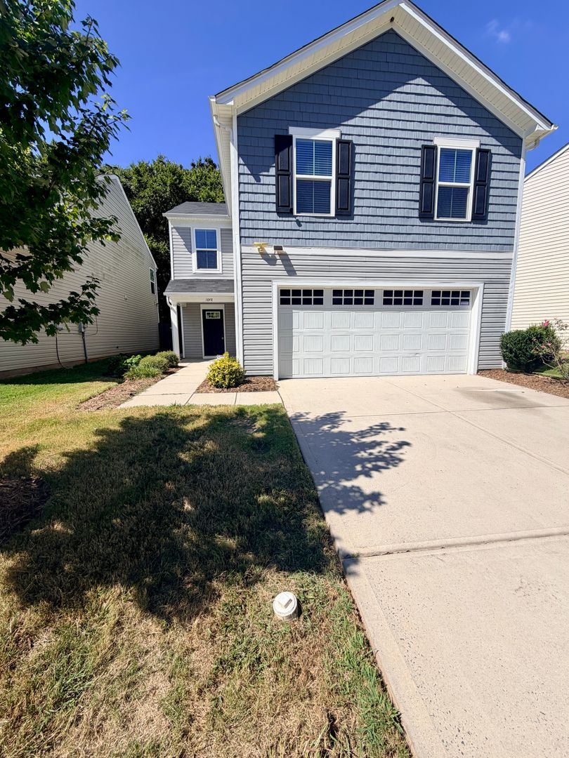 Charlotte House: 1648 Hooper Ct