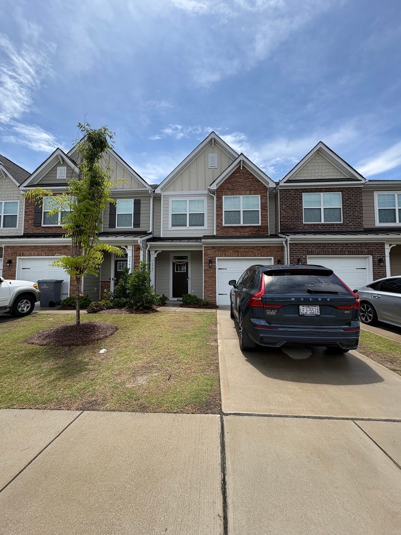 Harrisburg Townhome: 3947 Fadden Street
