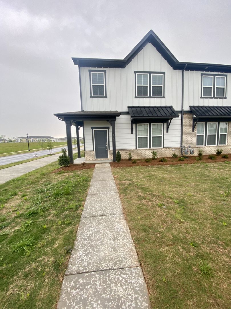 Charlotte Townhome: 5765 Crevice Drive