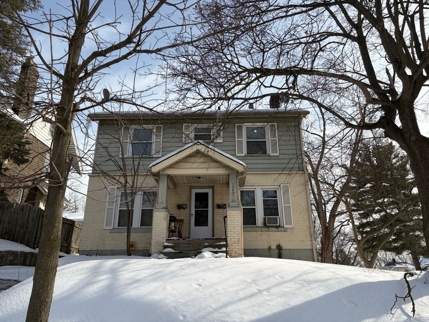 Akron Apartment: 1328 Goodyear Blvd