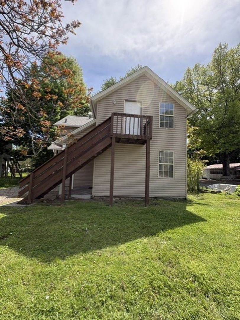 Akron Apartment: 653 Sherman St