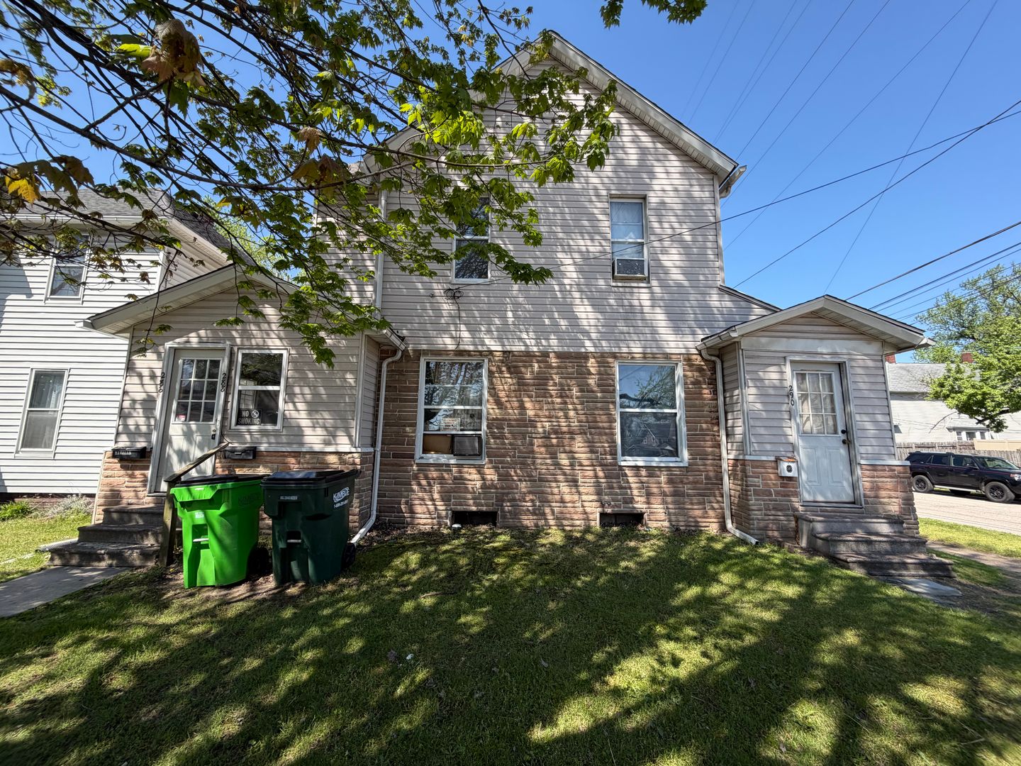 Barberton Apartment: 288-290 5th St NW