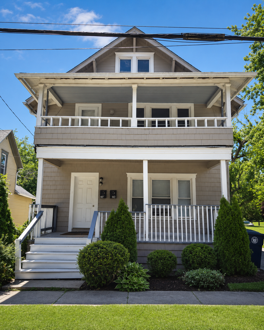 Akron Apartment: 198-200 Westwood Ave