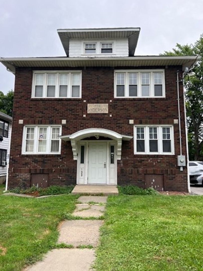 Akron Apartment: 633 Brown St