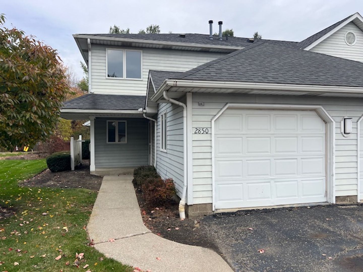 Akron House: 2850 Sand Run Pkwy