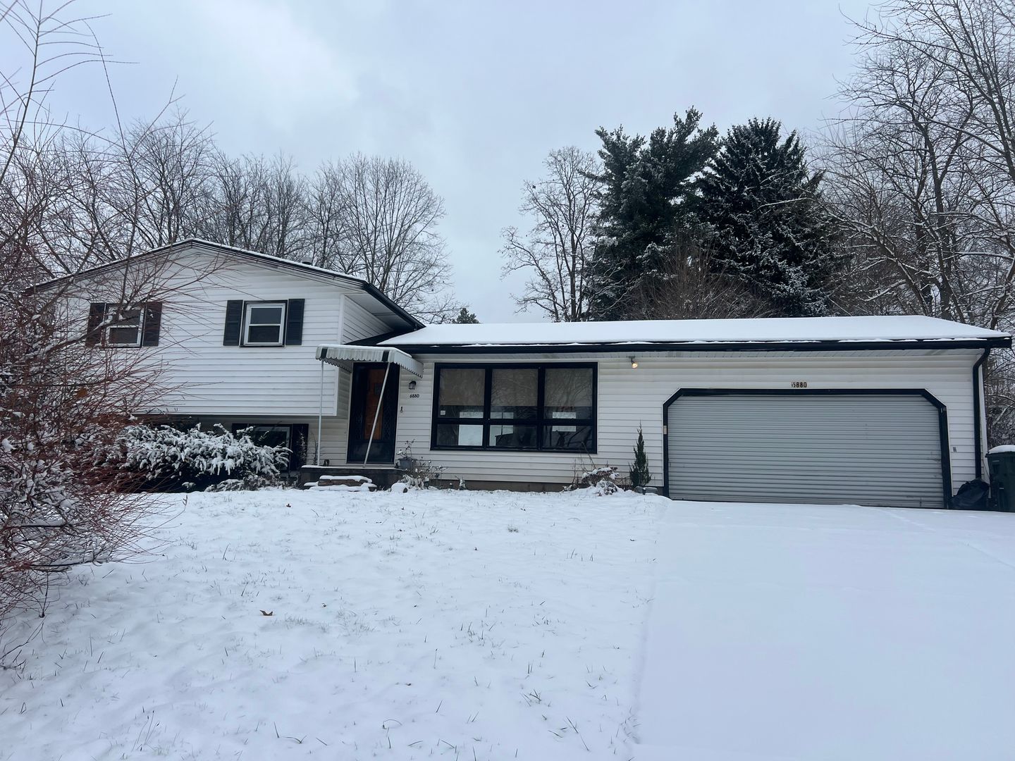 Canton House: 6880 Pinecrest St NE