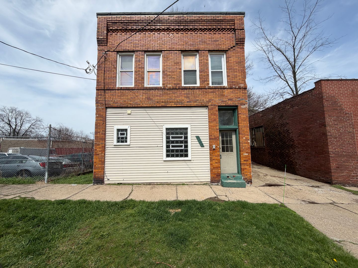 Akron Apartment: 1119 Johnston St