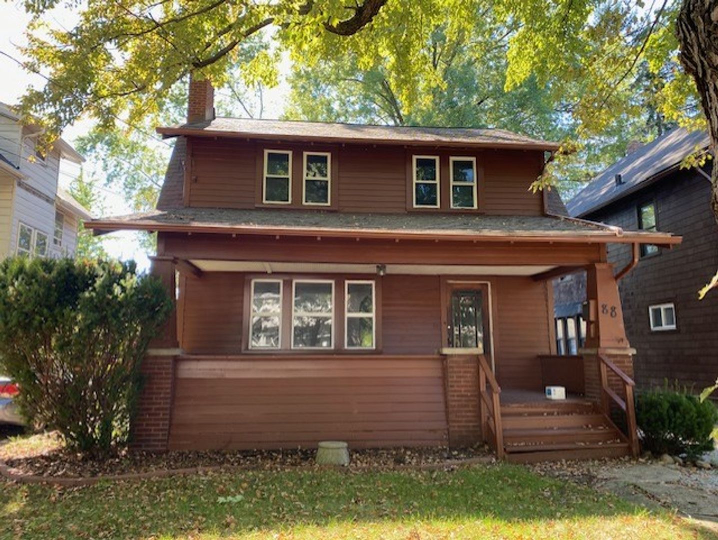 Akron House: 88 E Ido Ave