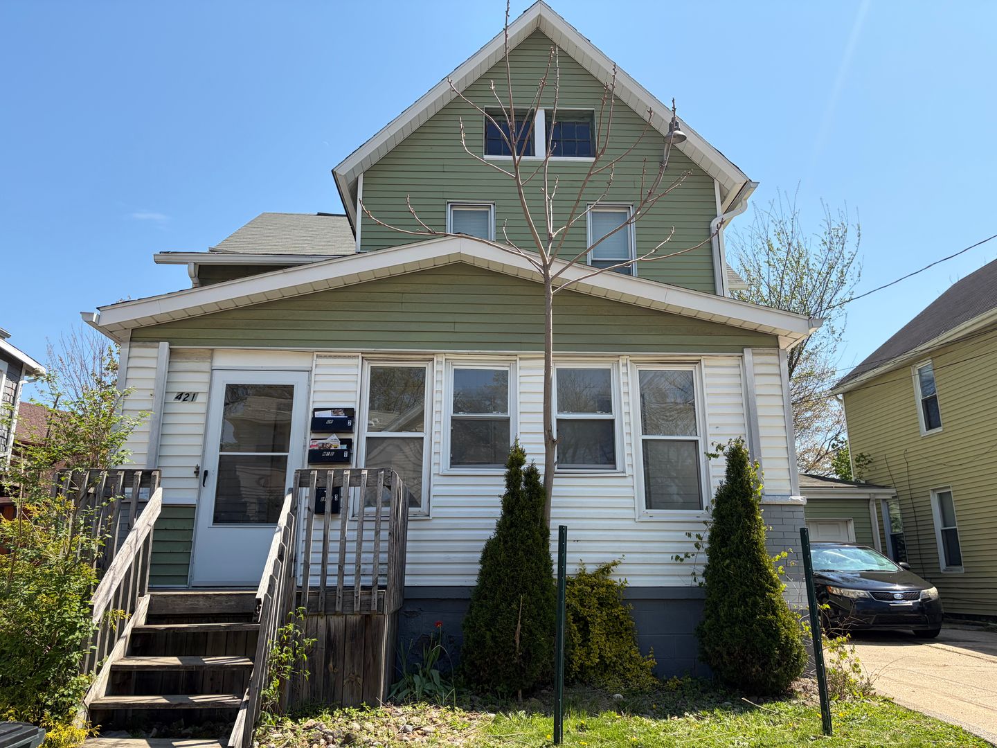 Akron Apartment: 421 Allyn St
