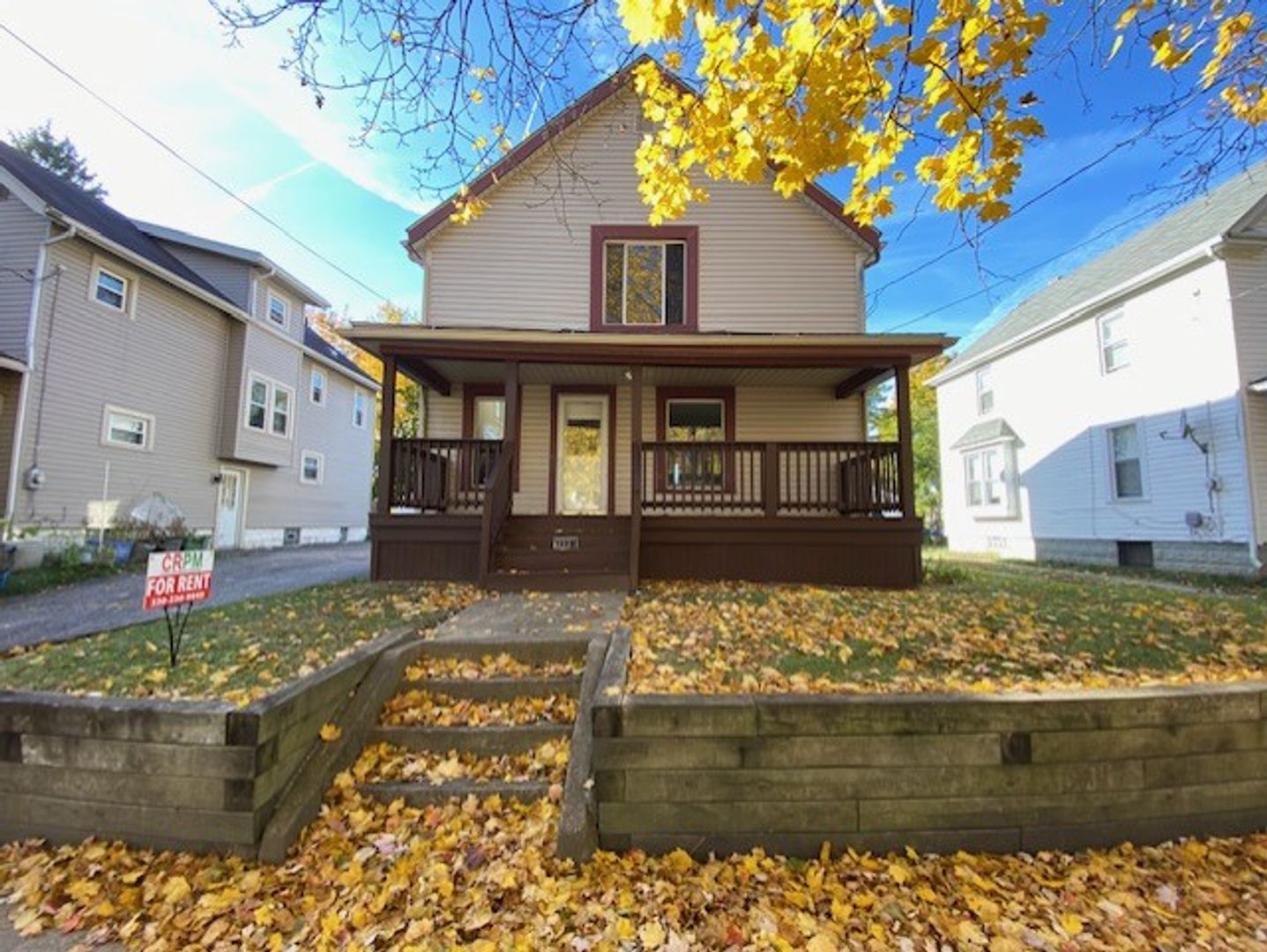 Akron House: 2236 9th St SW