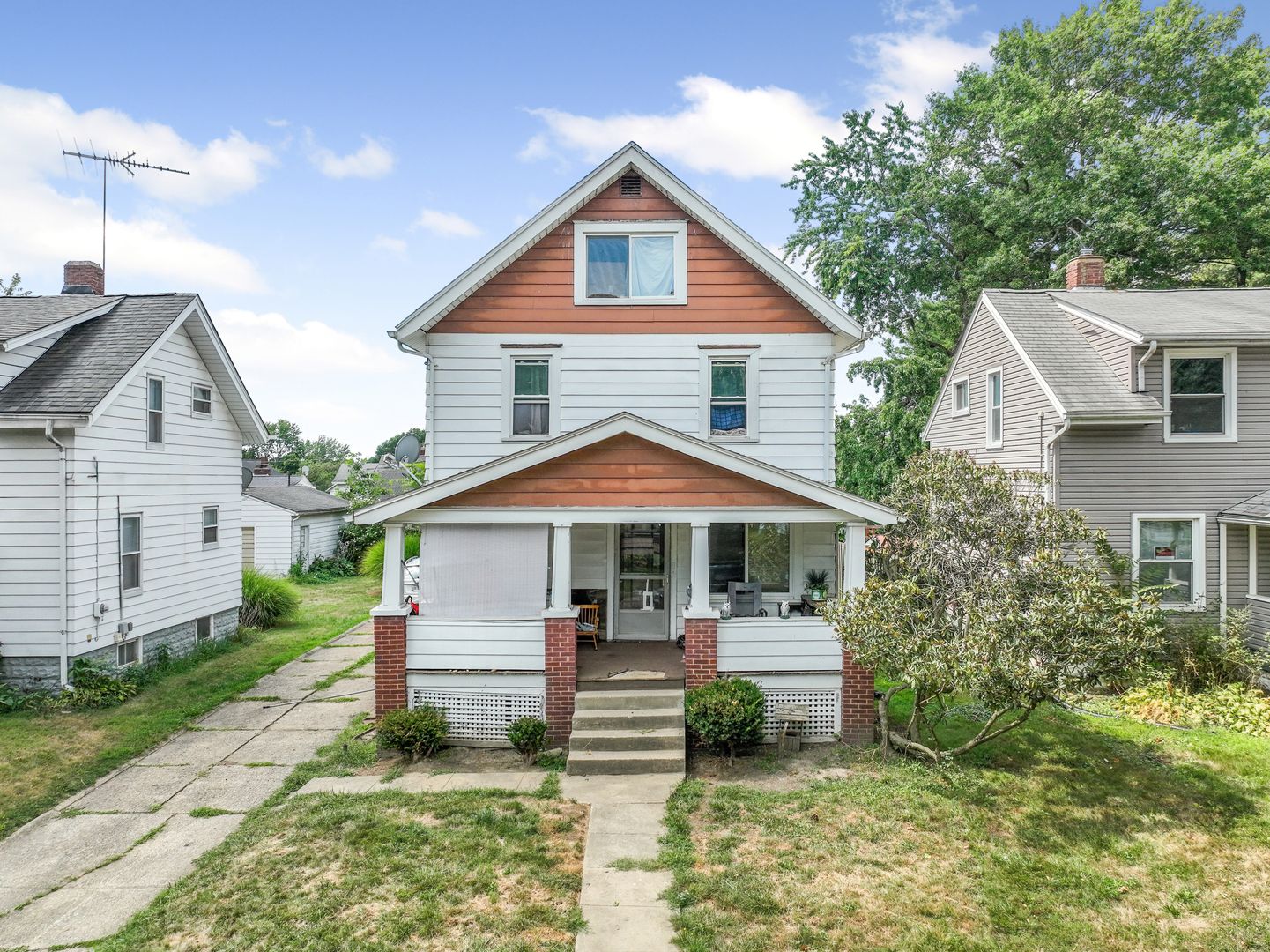 Akron House: 1258 Wilbur Ave
