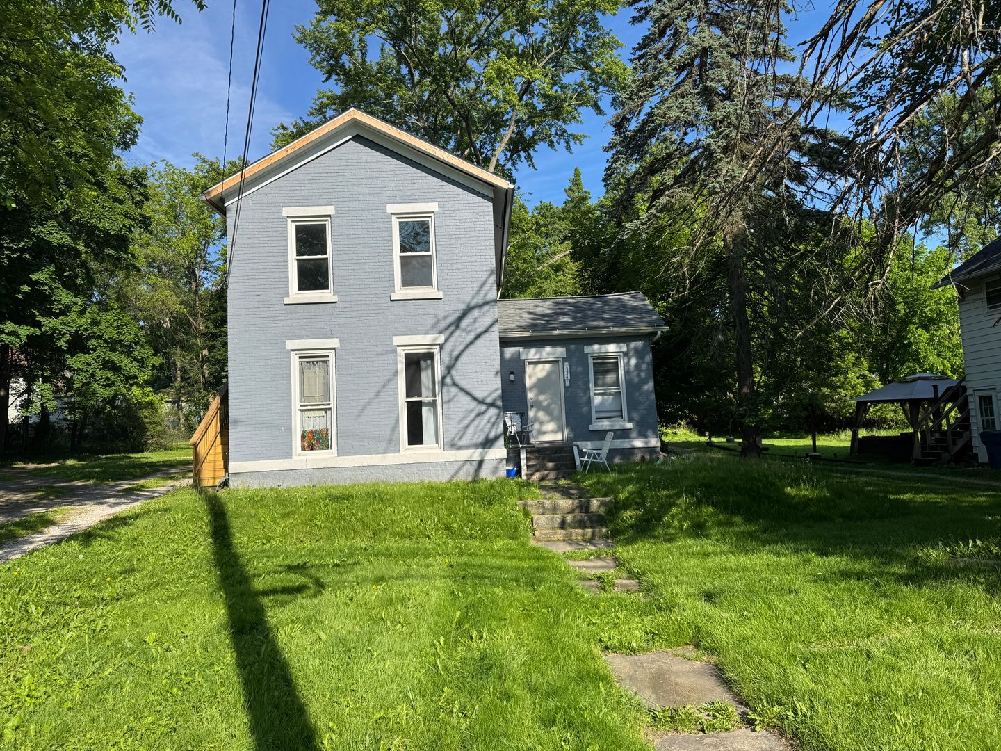 Kent Apartment: 334 N Mantua St