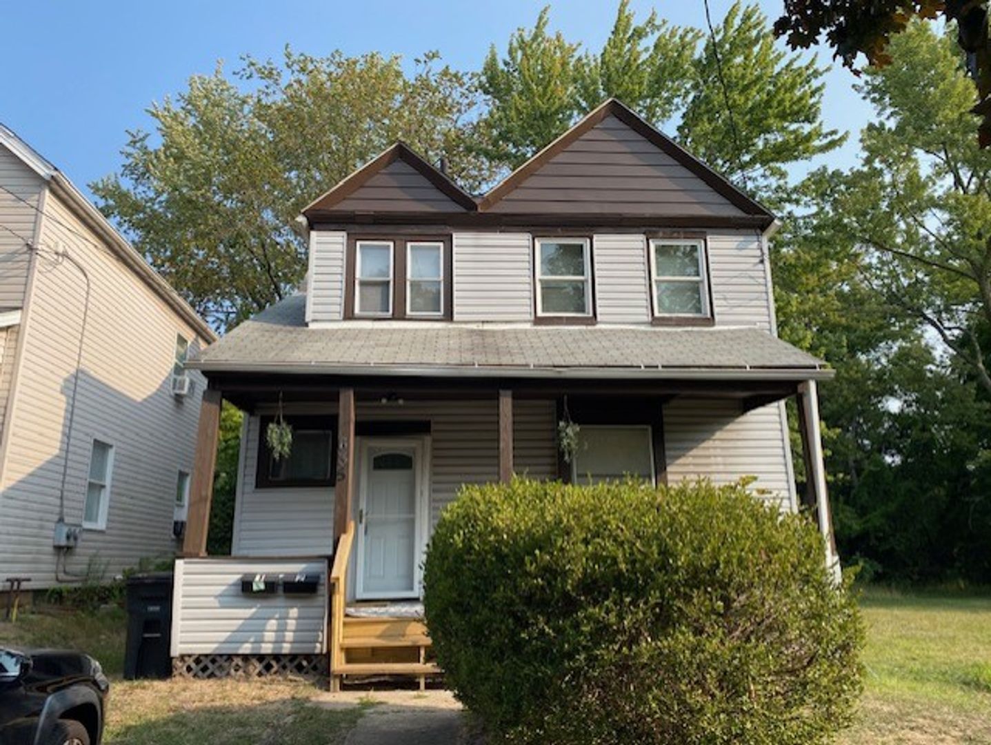 Akron Apartment: 635 Hazel St