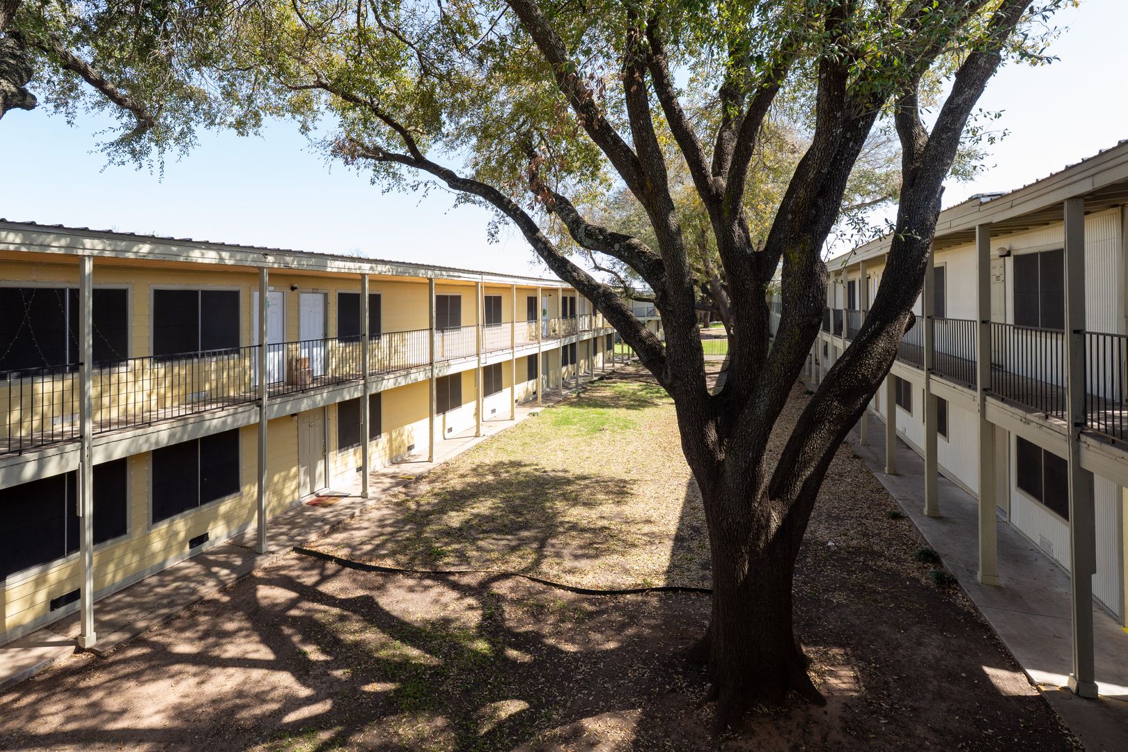 Waco Apartment: 1001 North Valley Mills Drive