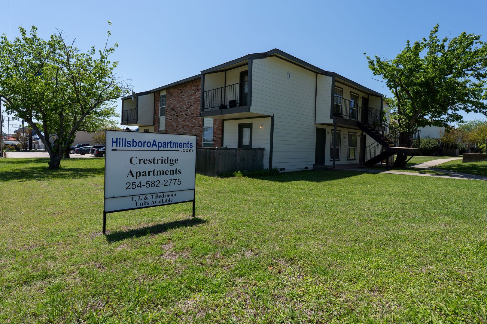 Hillsboro Apartment: 309 I-35 NW