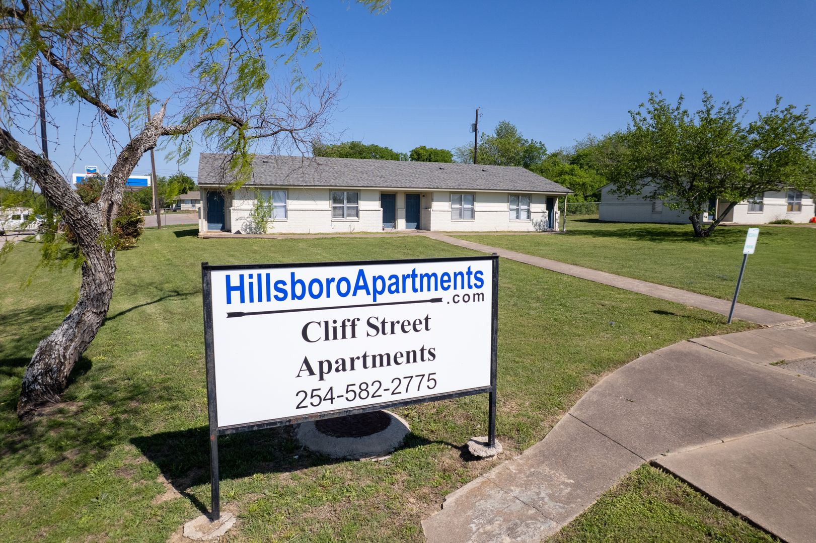 Hillsboro Apartment: 622 Hillcrest Street