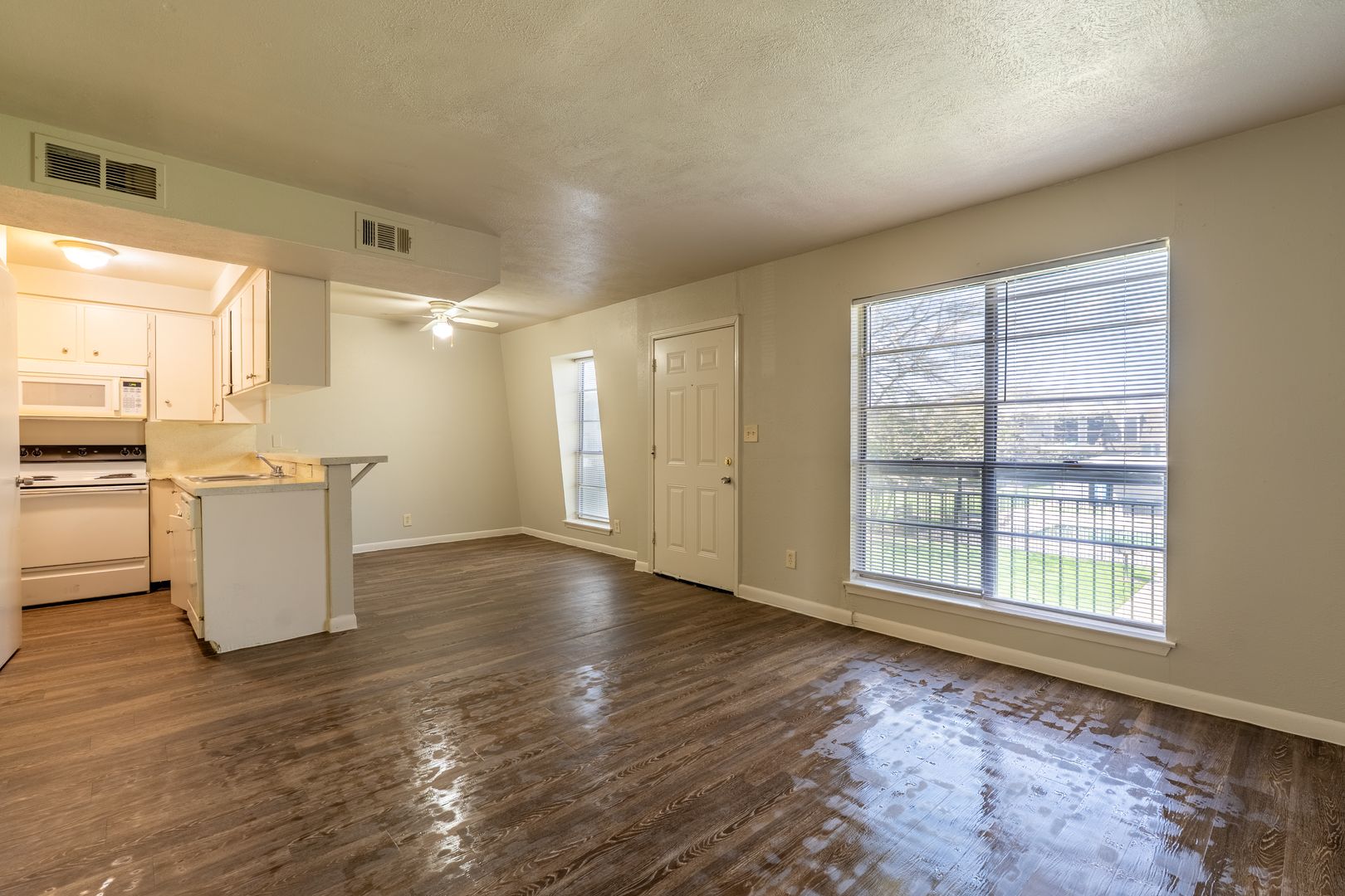 Waco Apartment: 5100 Hawthorne Drive