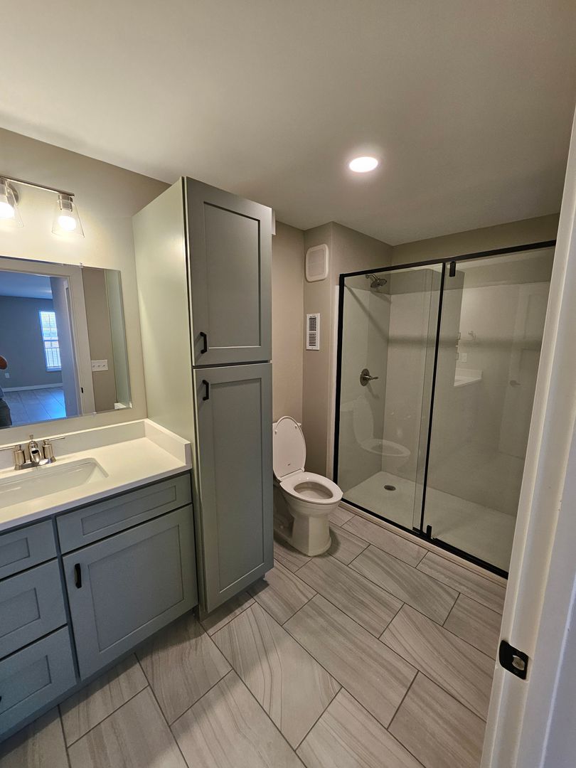 Evansville Apartment: 4135 N. Highway 41