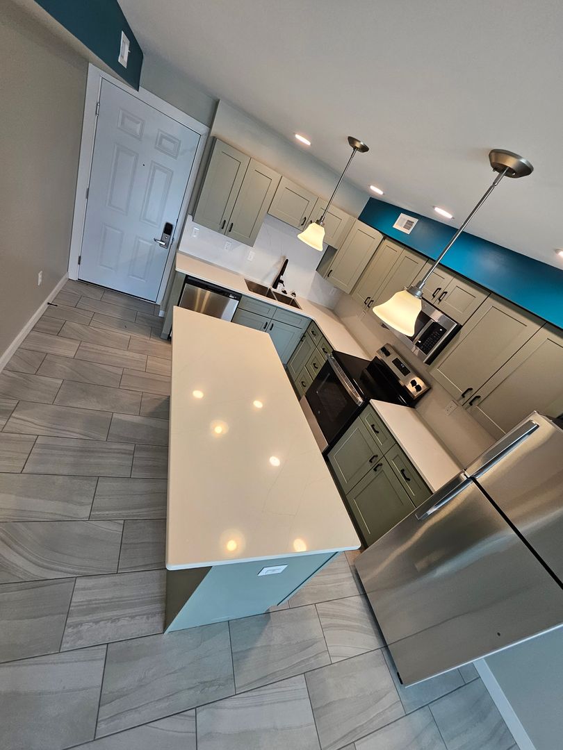 Evansville Apartment: 4135 N. Highway 41
