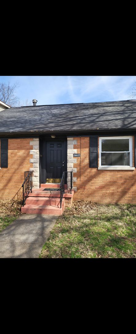 Evansville Apartment: 560 S. Kelsey Ave.