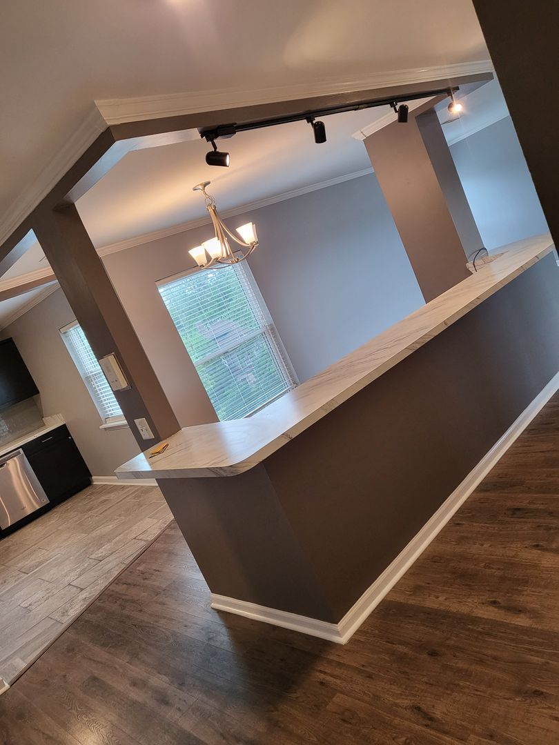 Evansville Apartment: 828 Sunset Ave