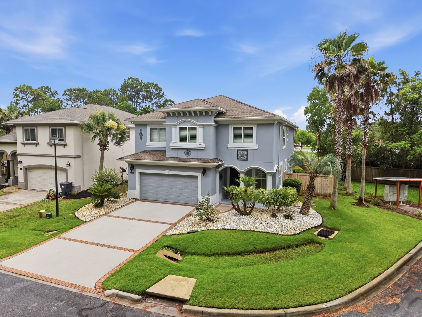 Miramar Beach House: 47 Dominica Court