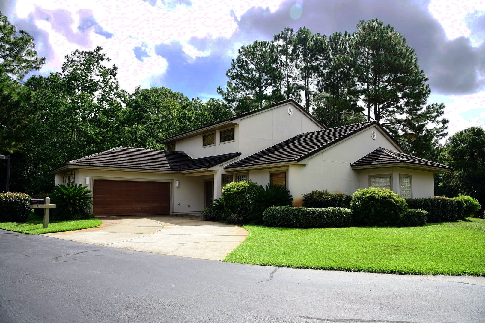 Niceville House: 31 Balmoral Drive