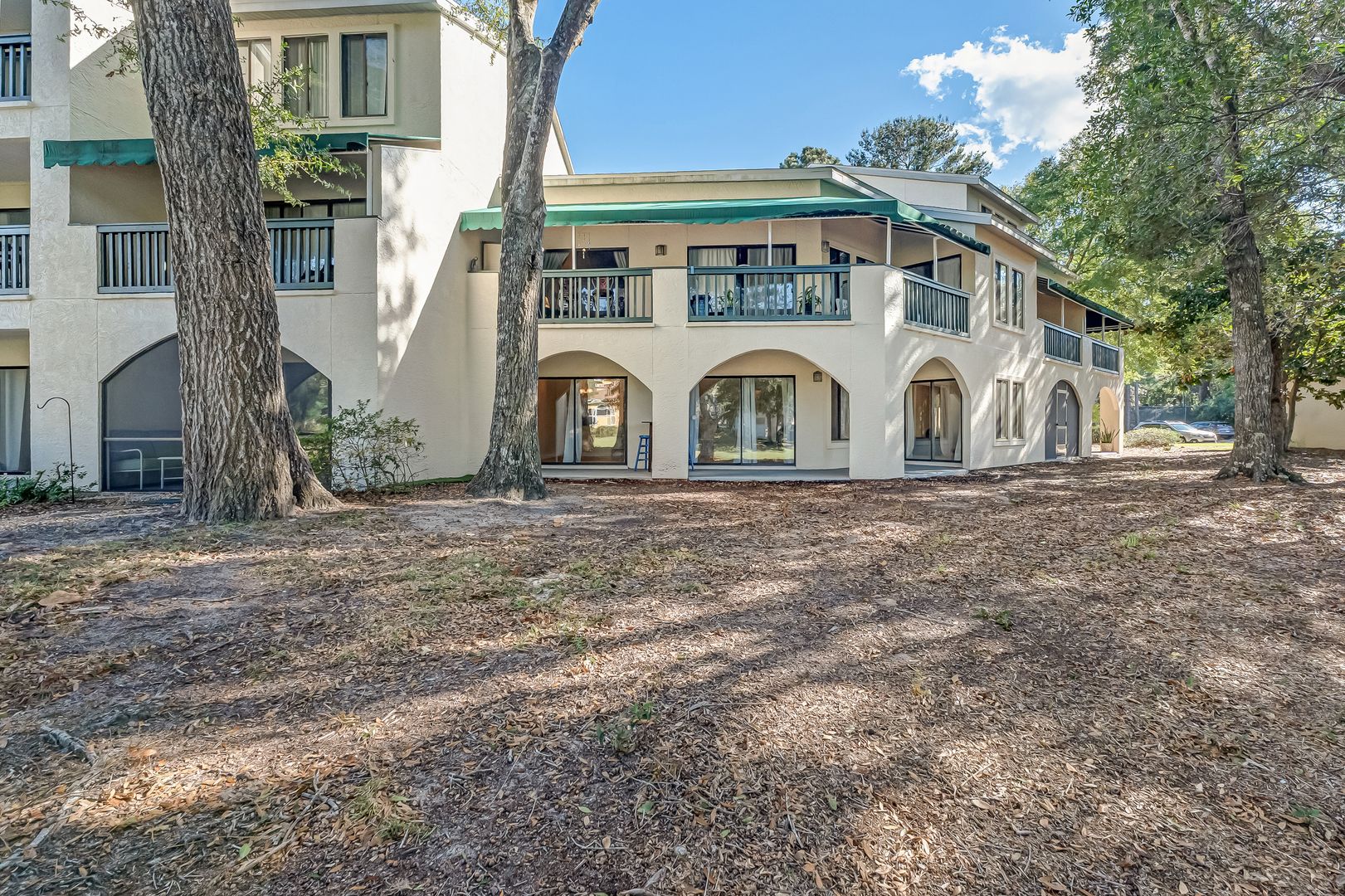 Niceville Condo: 303 Westlake Ct.