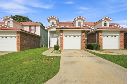 Updated 2 Bedroom Townhome Near Eglin AFB!