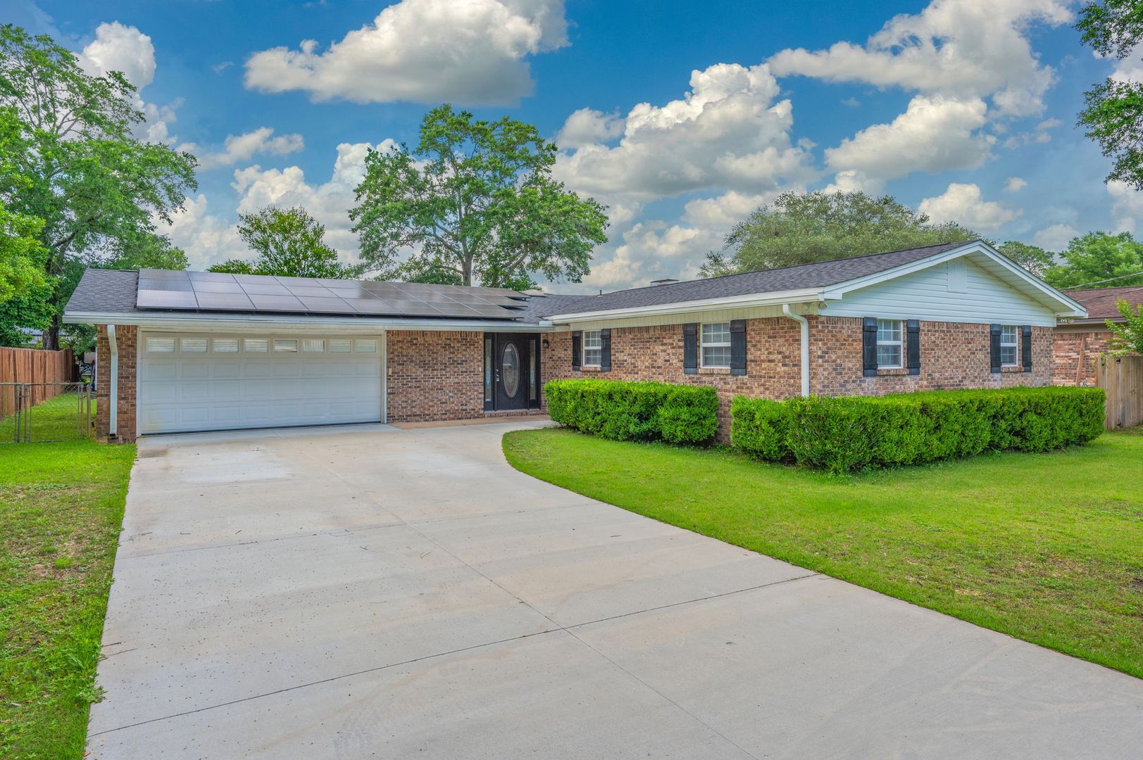 Niceville House: 1018 Valparaiso Blvd.