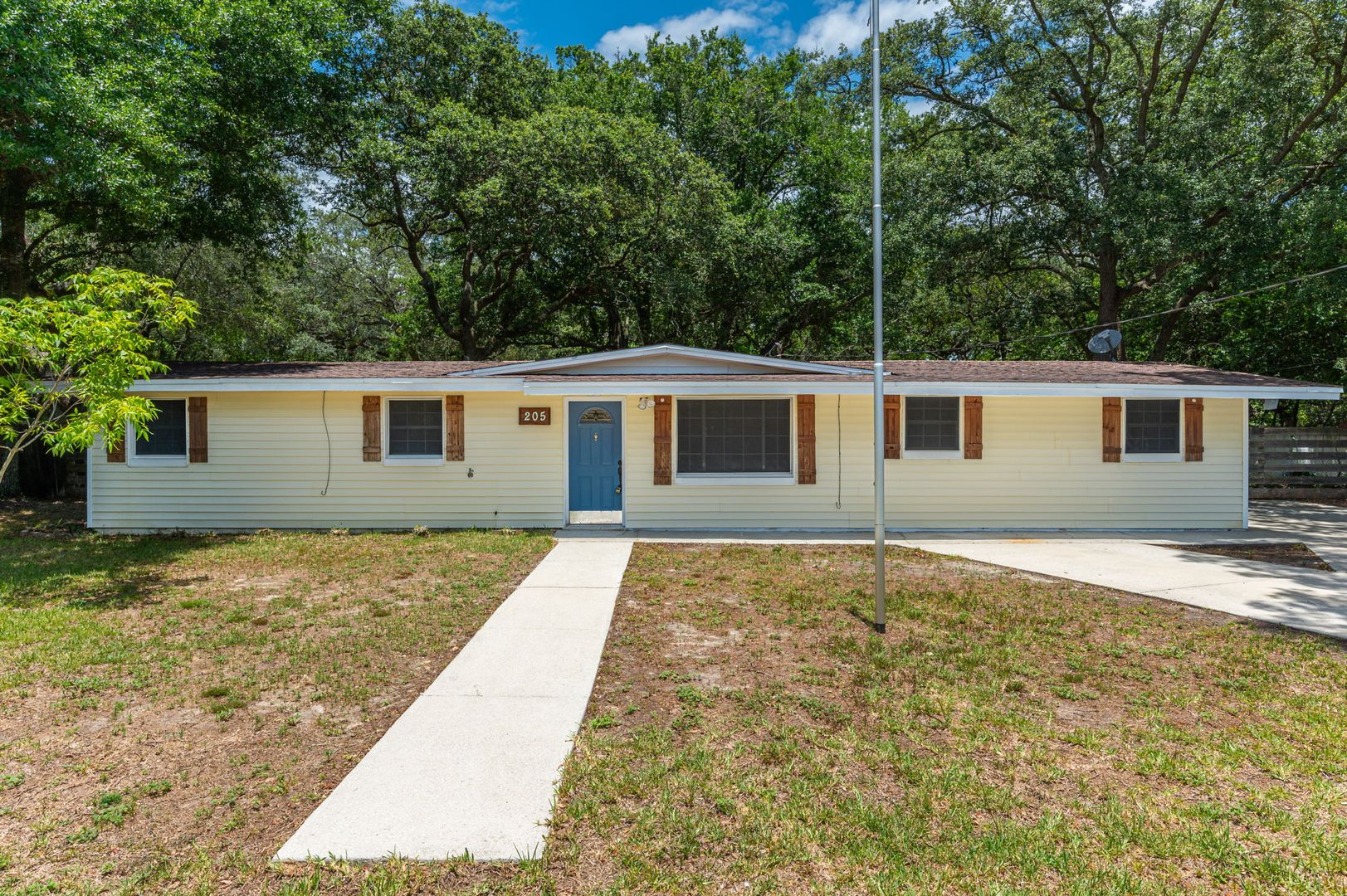 Fort Walton Beach House: 205 Pine Street