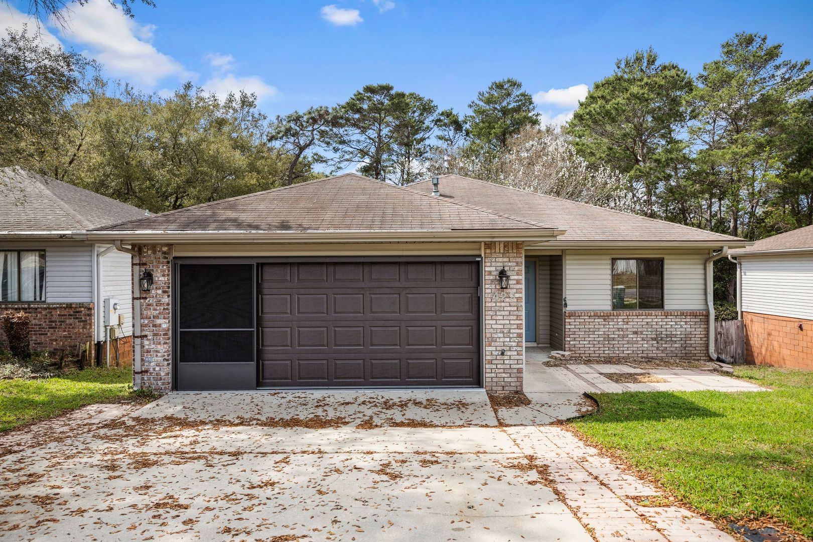 Niceville House: 429 Springwood Way