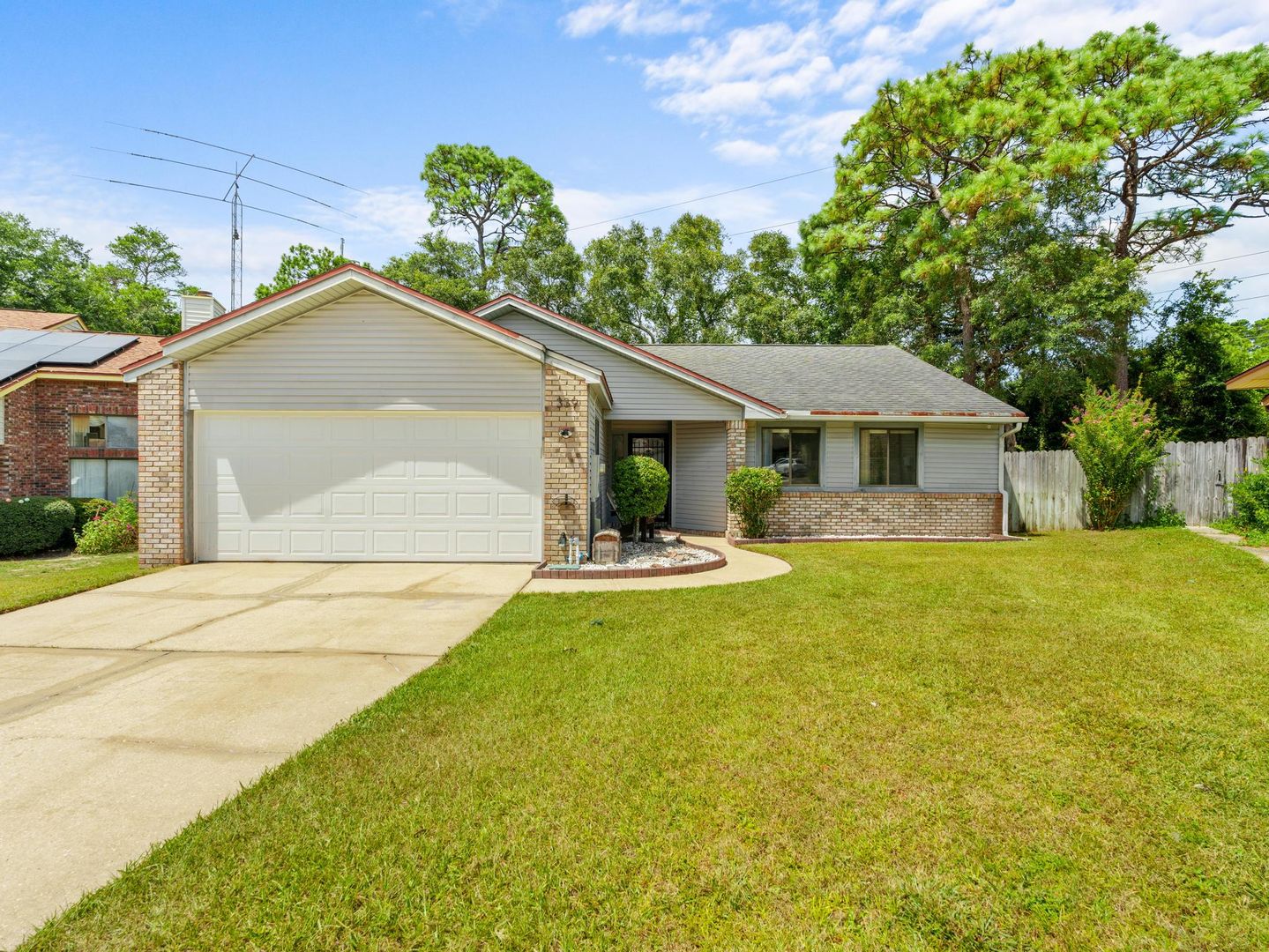 Niceville House: 339 Evergreen Avenue