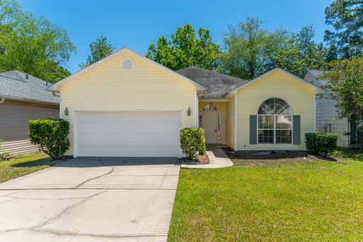 Lovely 3 Bedroom in the Heart of Niceville! – photo 1